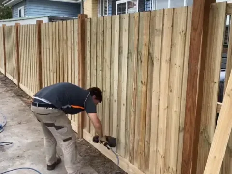 Custom fencing services in Winter Haven Florida Custom fencing services in Winter Haven Florida